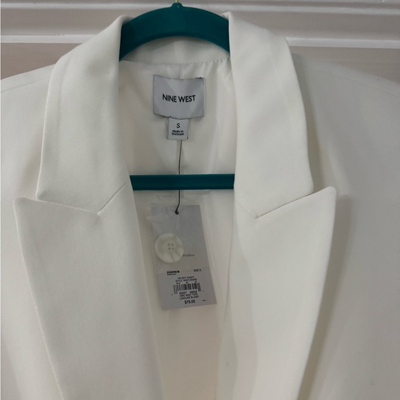 Nine West White Blazer - Picture 2 of 2